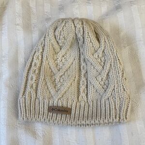 Columbia Cable Knit Beanie with Omni Heat Thermal Reflective Interior, one size